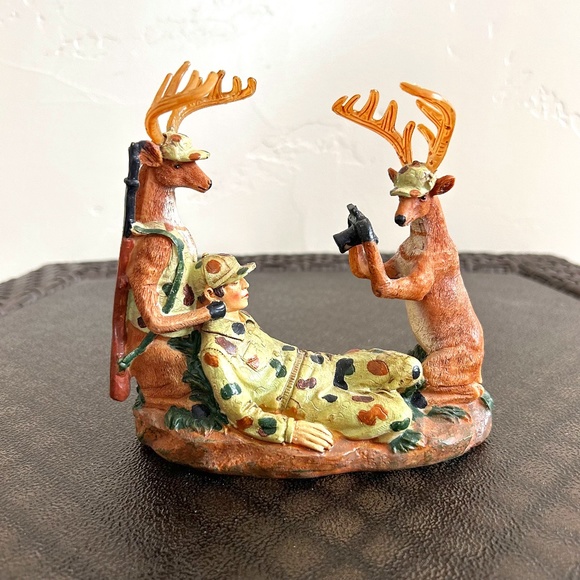 Young Accents Young Say Cheese Bucks Hunting Hunter Figurine 2809